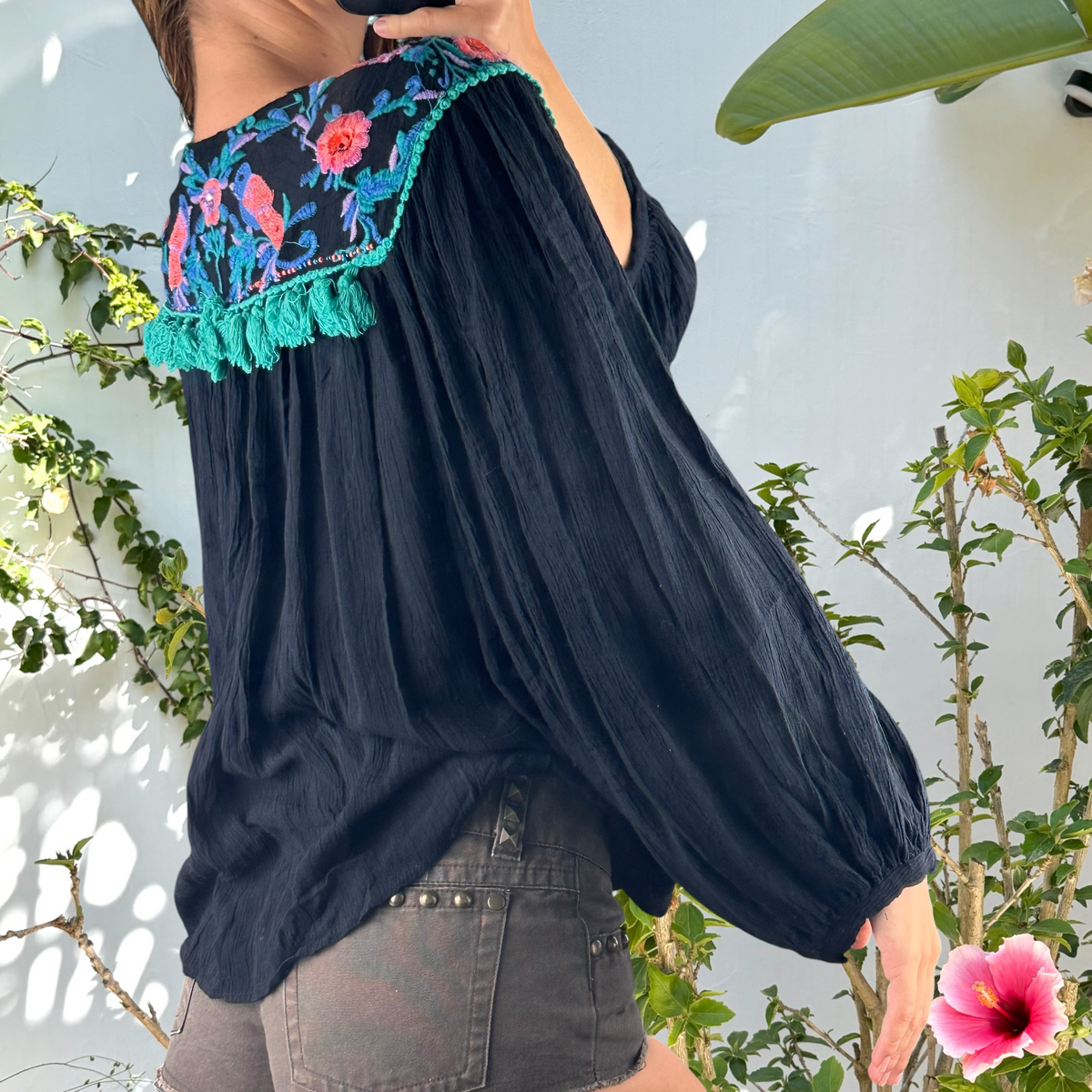 Soft embroidery vintage tie front cardigan
